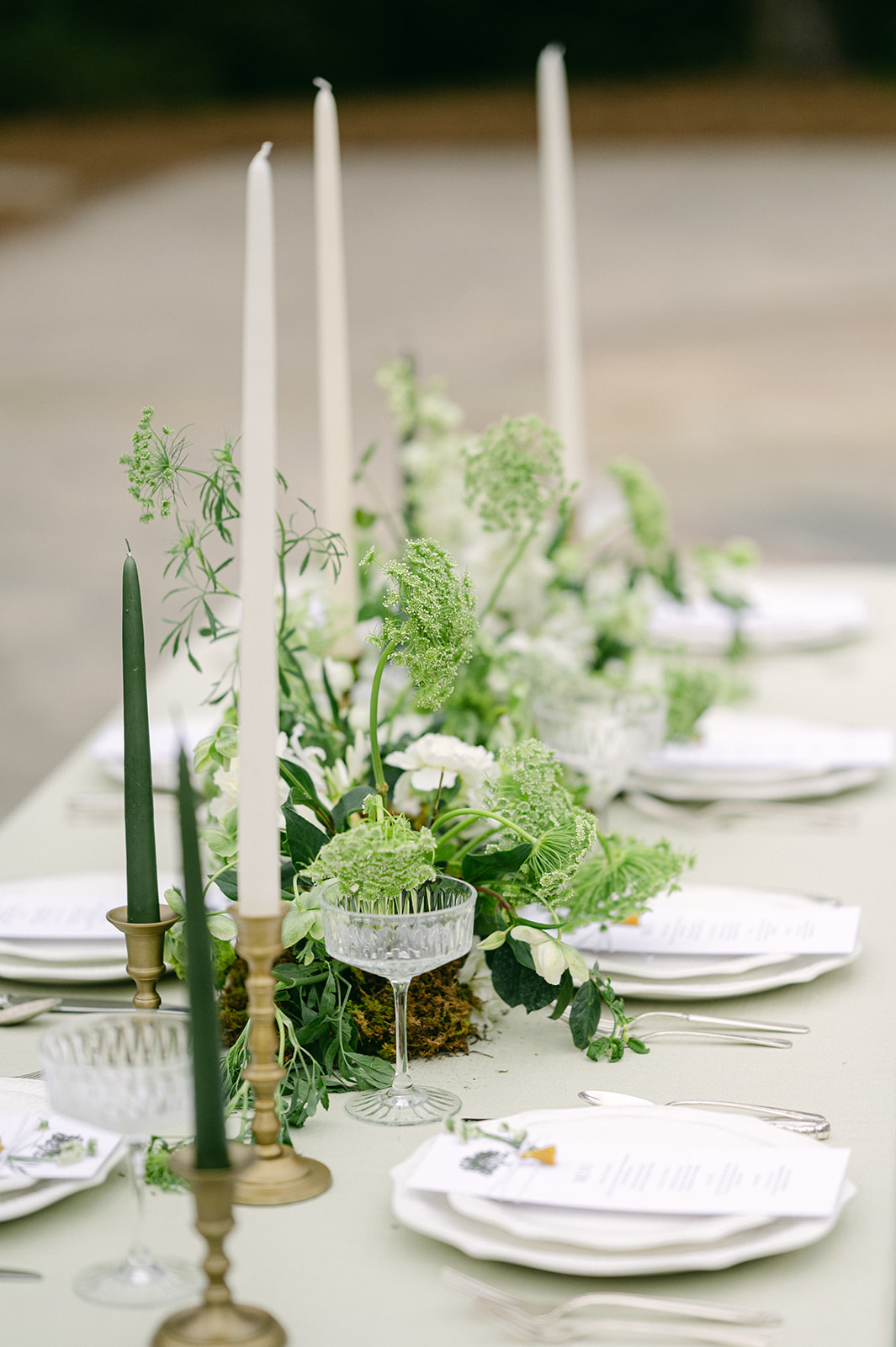 Simple and modern wedding tablescape. 