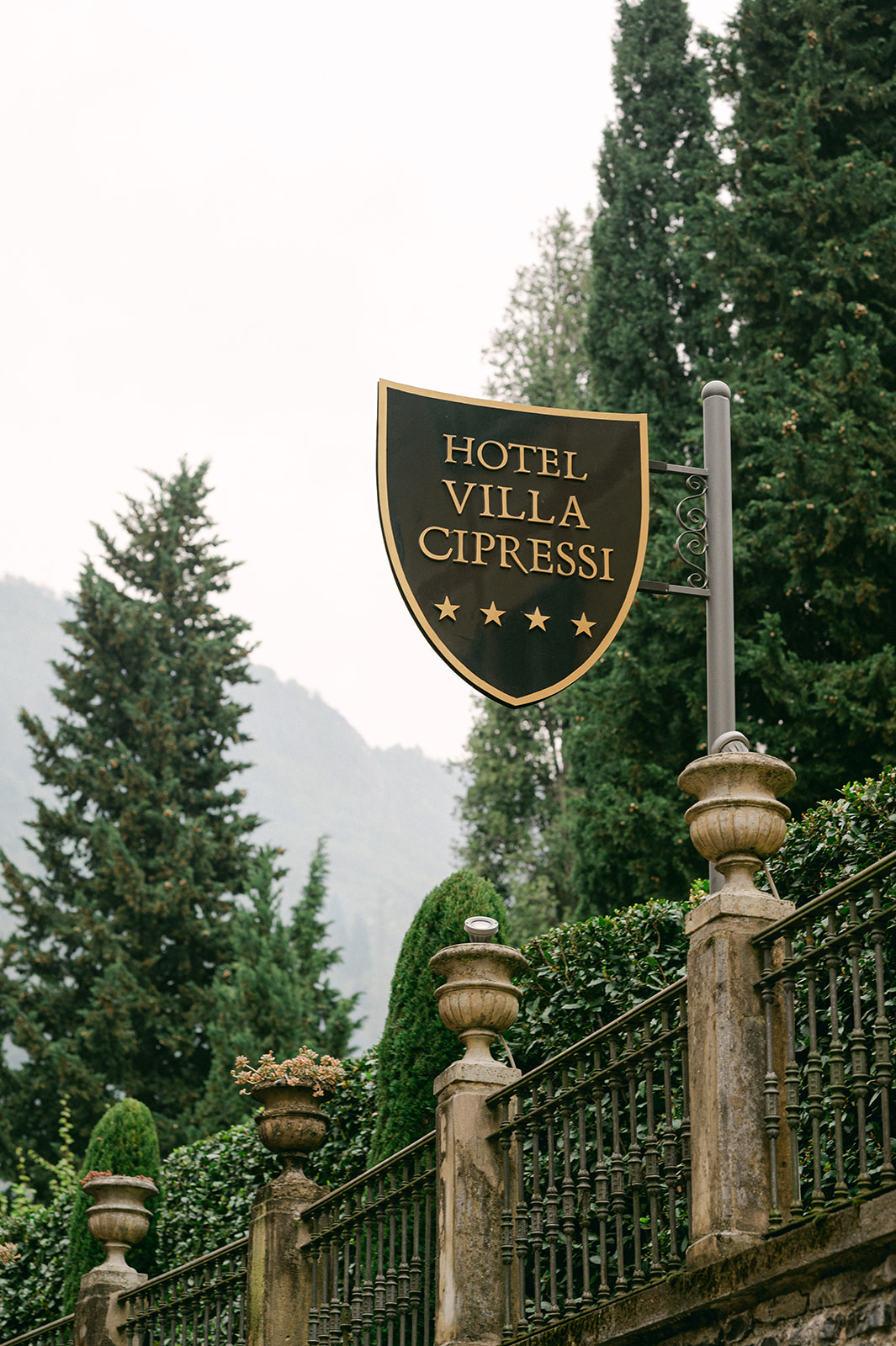 Hotel Villa Cipressi–luxury Lake Como, Italy wedding venue. 