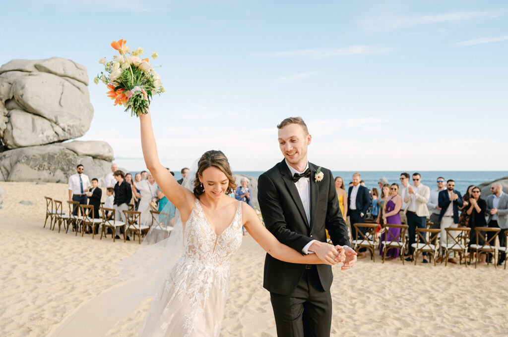 Destination wedding beach wedding ceremony in Cabo. 