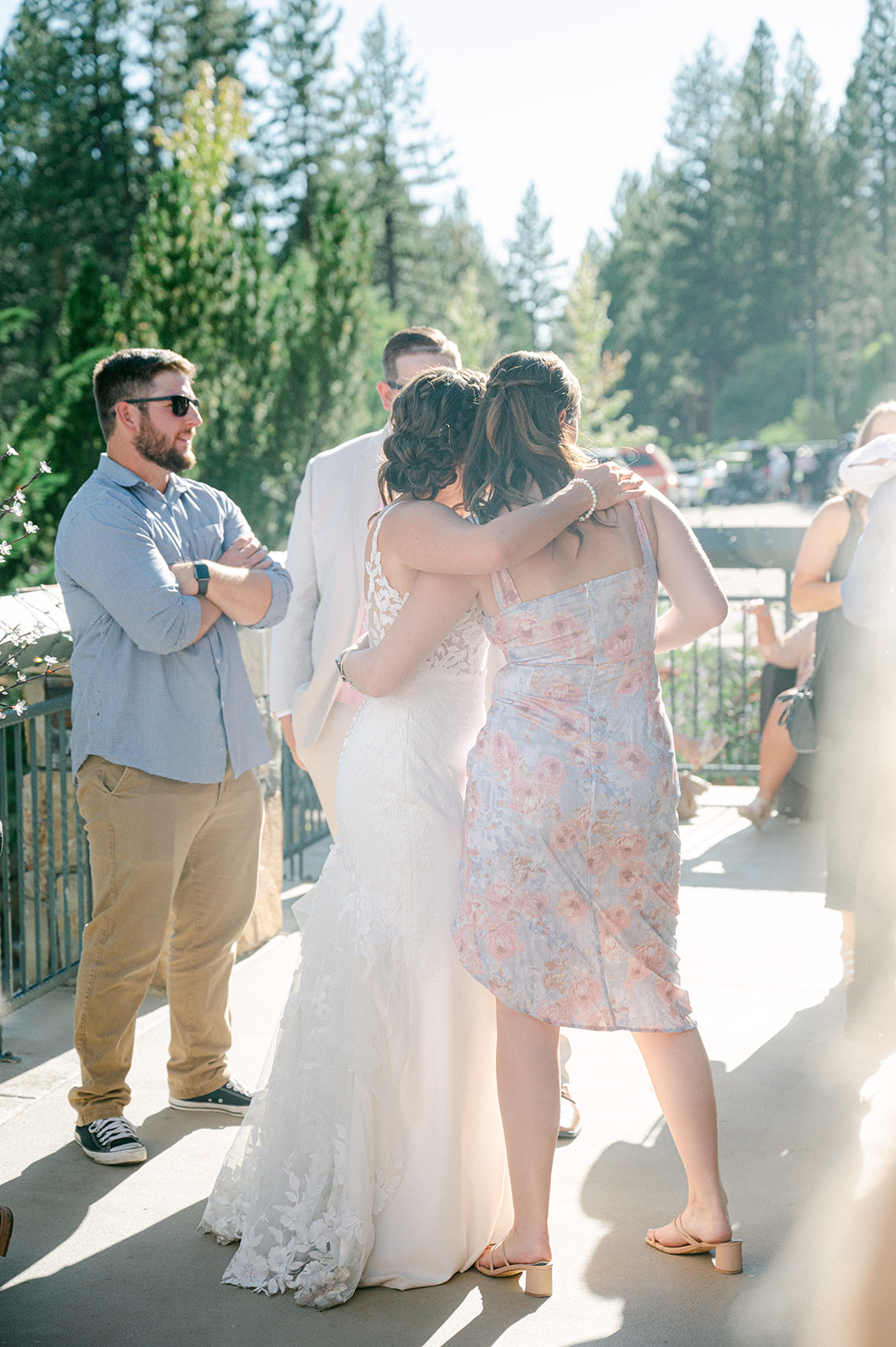 Candid wedding photos at an outdoor wedding in Lake Tahoe. 