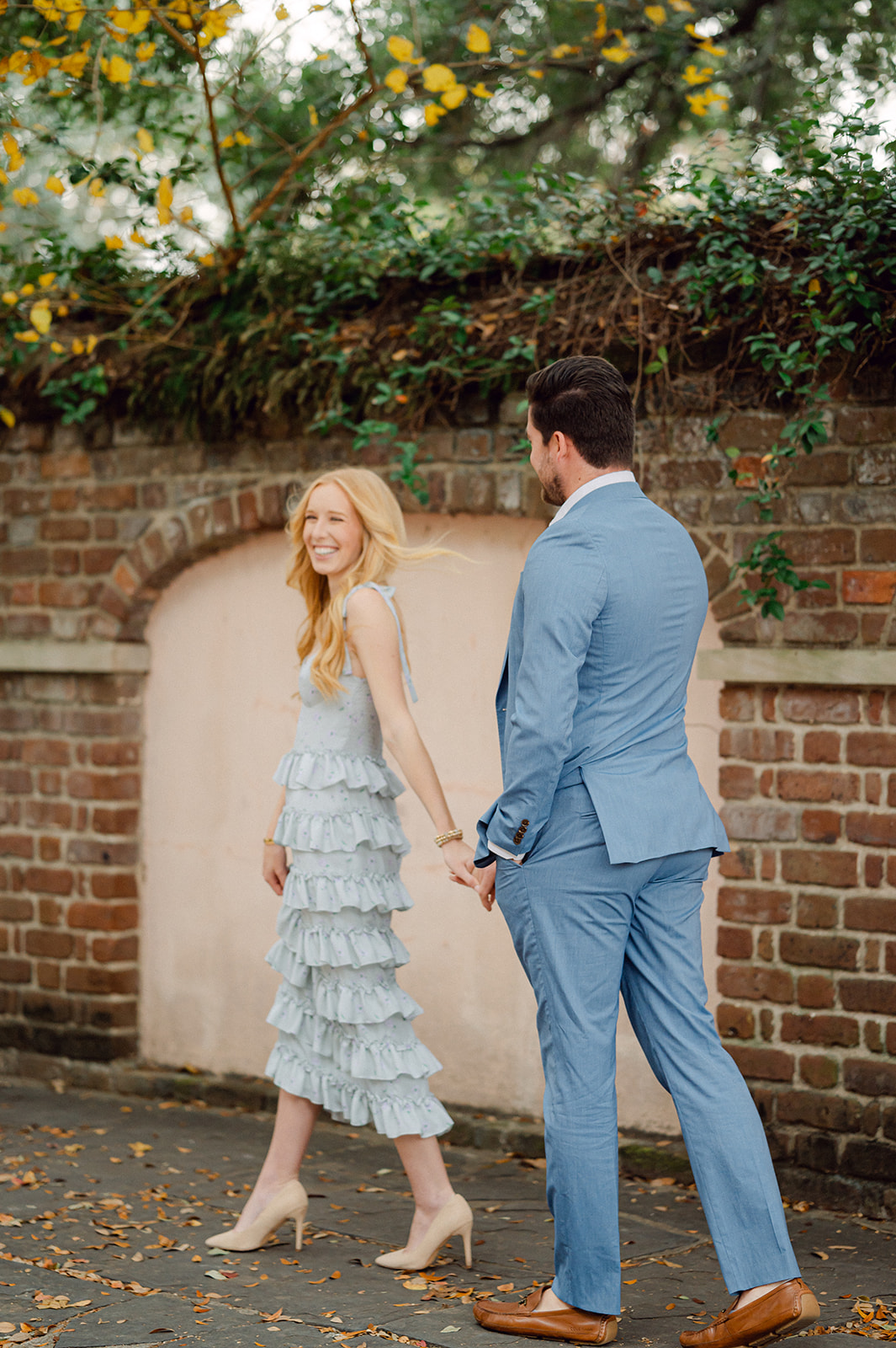 City engagement photo outfit ideas for fall. 