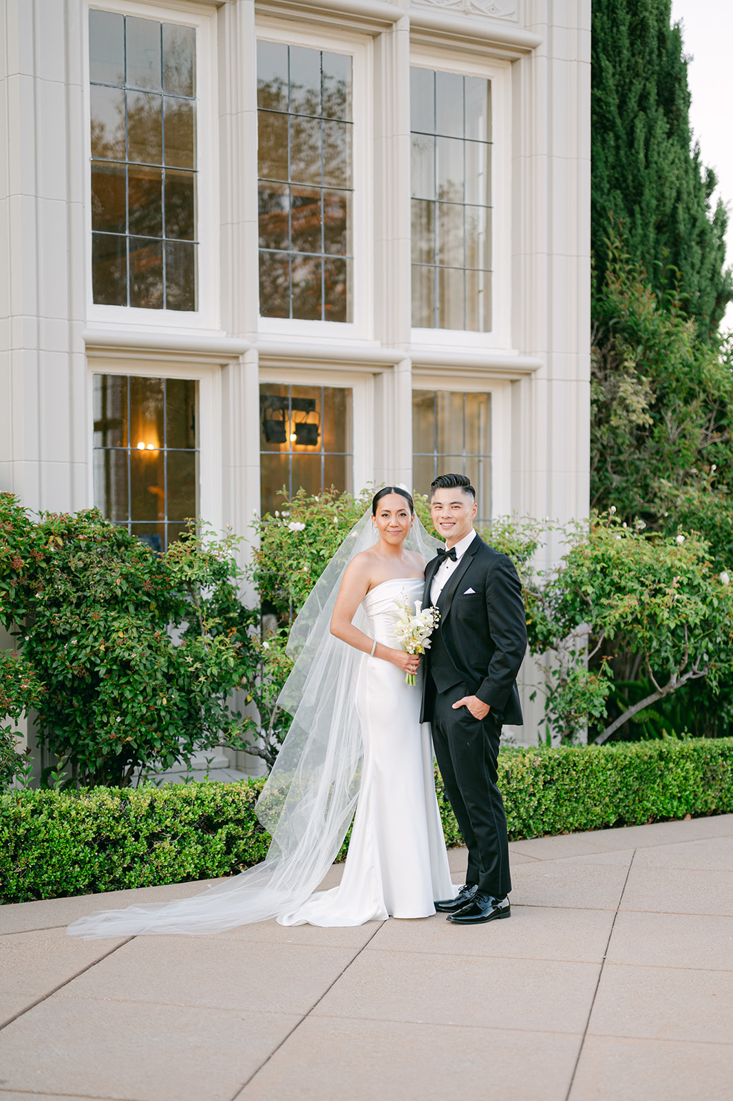 Classic couple portraits at Bay Area wedding venue.