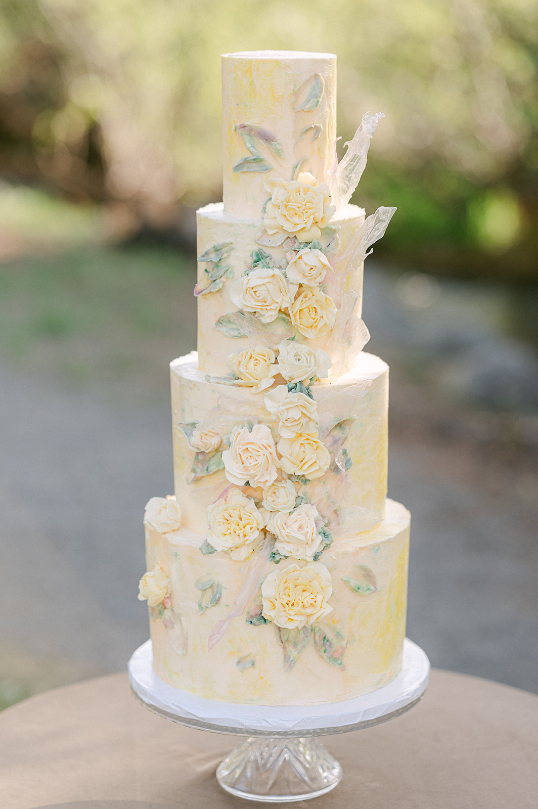 4-tier wedding cake detail shot.